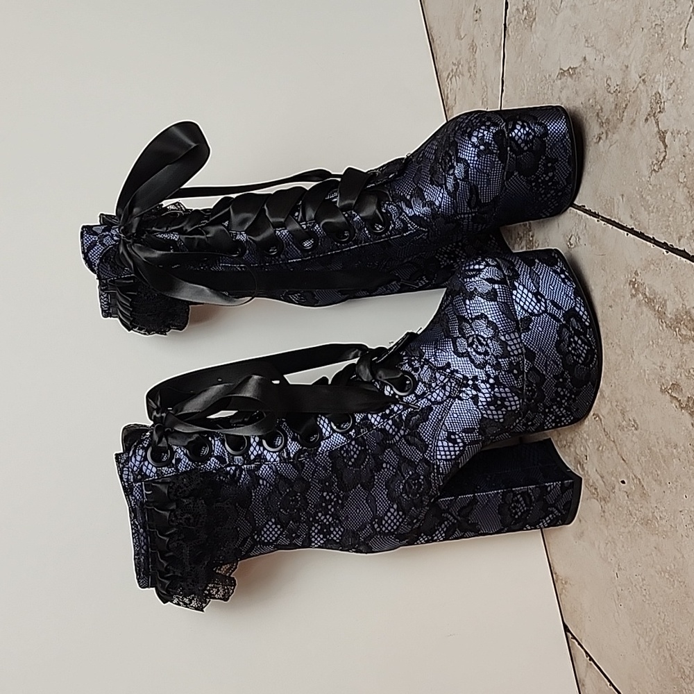 Brand New Never Worn Widow